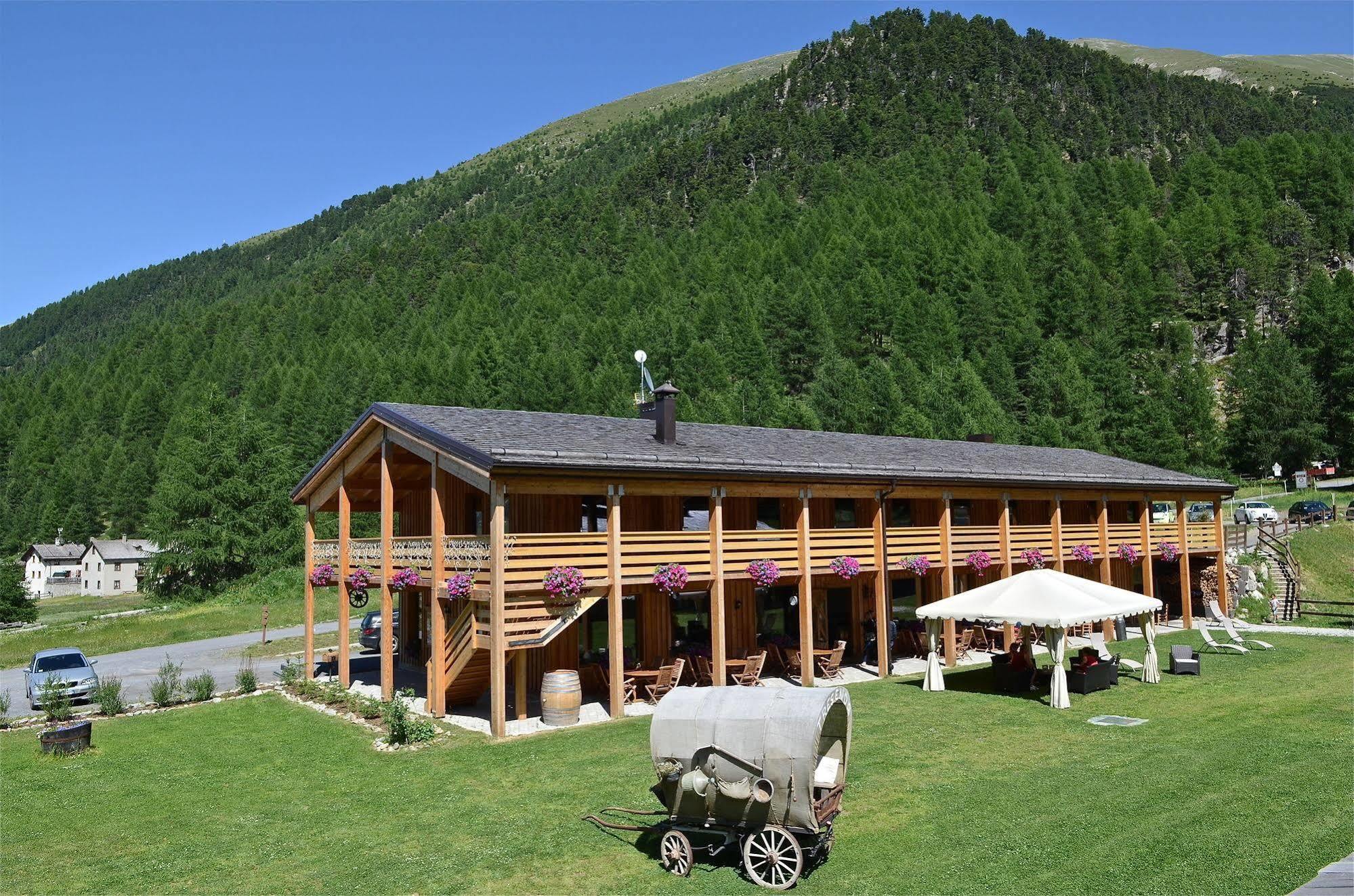 La Tresenda Hotel And Mountain Farm Livigno Kültér fotó